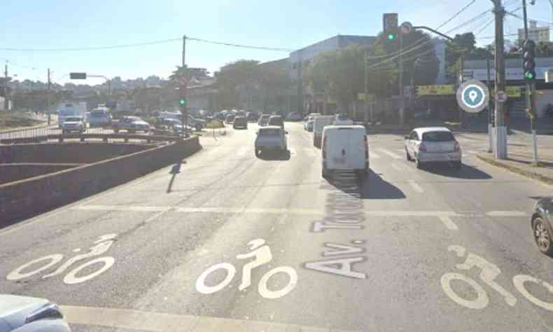 Local onde o acidente aconteceu, no Bairro Cinquentenrio (foto: Reproduo/Google Street View)