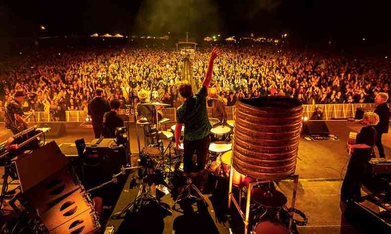 Banda Midnight Oil tocou para 13 mil pessoas na cidade australiana de Geelong(foto: Kane Hibberd/divulgao)