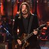 Foo Fighters lança música de 10 minutos em homenagem à mãe de Dave Grohl