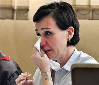 Acusada chegou a chorar durante o julgamento(foto: Renata Caldeira/TJMG)