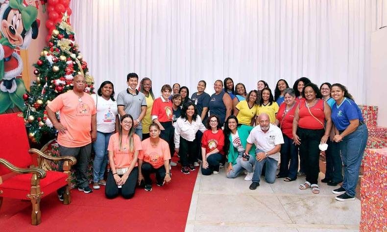 Diretores, coordenadores e professores das creches