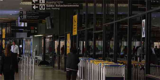 Empresas mineiras Urb Topo e EPC Engenharia negociaram os valores com a Infraero depois de a primeira colocada rejeitar a reduo oramentria(foto: Edesio Ferreira/EM/D.A Press)