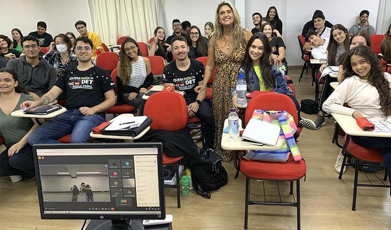 As salas do Determinante possuem equipamento de transmiss�o ao vivo em alta qualidade das aulas