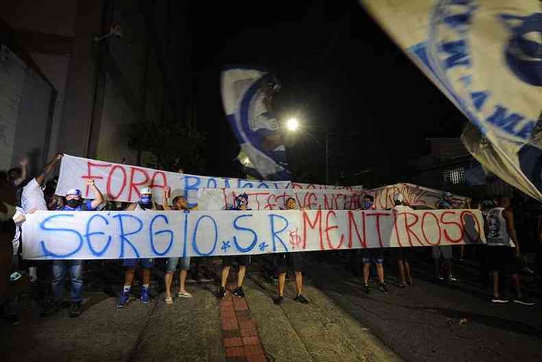 No ltimo dia 20, torcedores tambm se manifestaram no Independncia(foto: Alexandre Guzanshe/EM/D.A. Press)