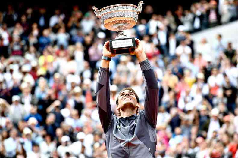 O espanhol Rafael Nadal bateu Thiem e chegou a seu 12 ttulo em Roland Garros(foto: MARTIN BUREAU/AFP)