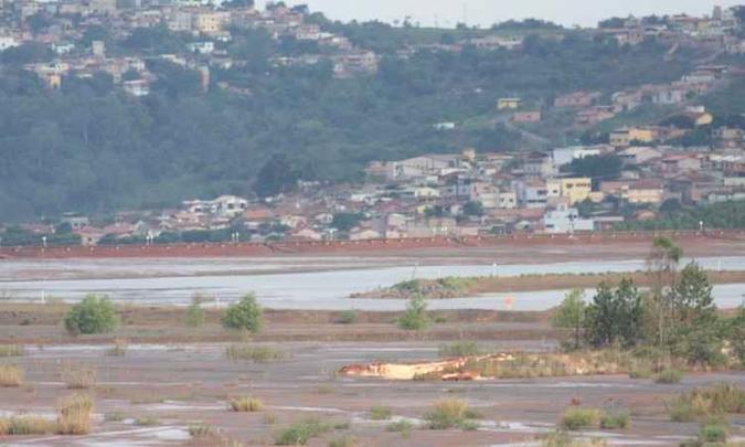 População de Congonhas teme rompimento de barragem como o complexo Casa de Pedra(foto: Edésio Ferreira/EM/D.A Press - 10/11/2015) População de Congonhas teme rompimento de barragem como o complexo Casa de Pedra(foto: Edésio Ferreira/EM/D.A Press - 10/11/2015)