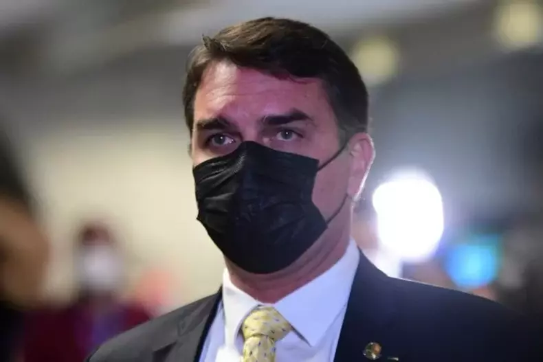 FLVIO BOLSONARO