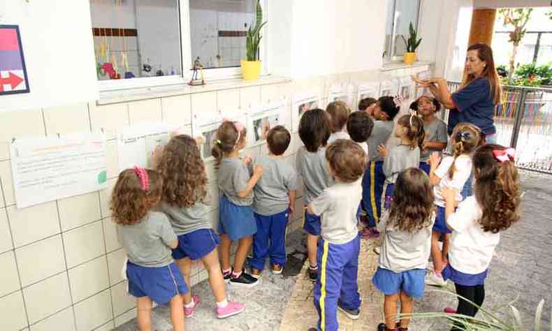 Perodo de quarentena da pandemia de coronavrus impe s escolas desafio de buscar novos formatos(foto: EDSIO FERREIRA/EM/D.A PRESS %u2013 12/3/20)