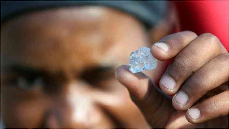 Muitos sul-africanos achavam que pedras encontradas eram diamantes, mas elas eram quartzo(foto: Reuters)