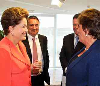 Dilma se reuniu com os governadores de Gois, Rio Grande do Norte e Santa Catarina(foto: Roberto Stuckert Filho/Presidncia)