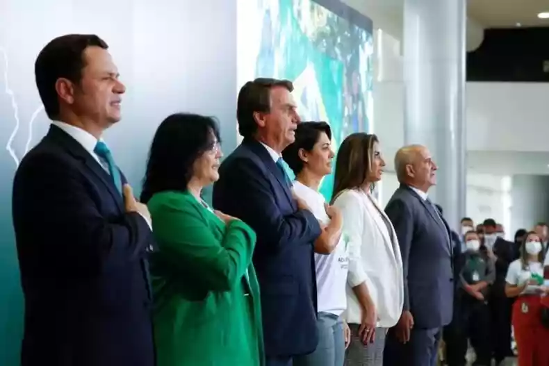 Bolsonaro e ministros