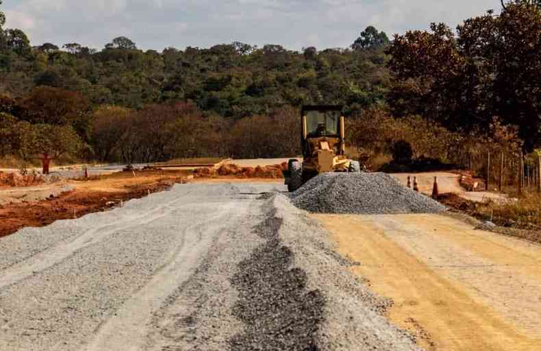 Obras em estradas mineiras 