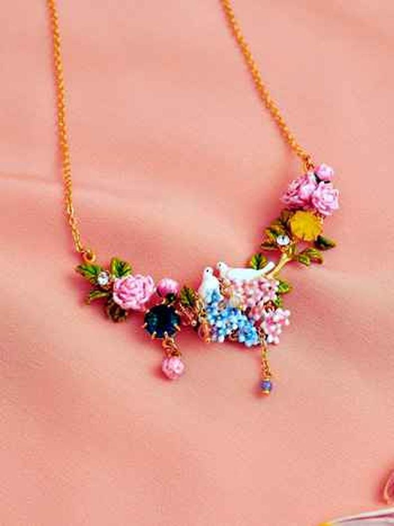 acess�rios esmaltados da Les N�r�ides