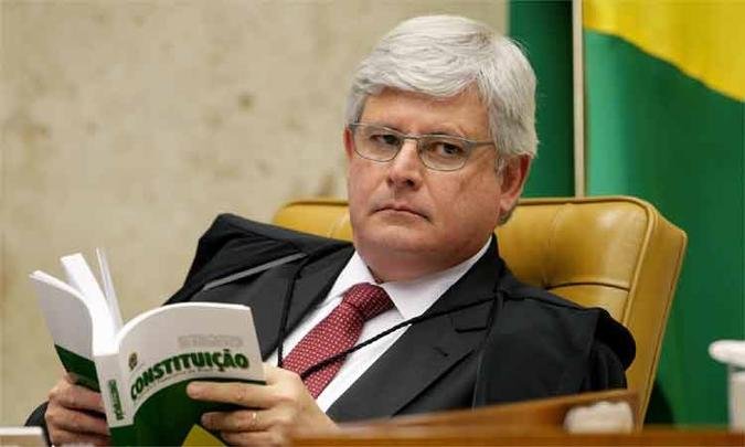 Em discurso, Janot defendeu a Em discurso, Janot defendeu a