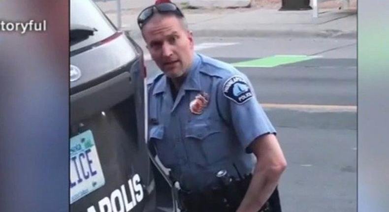 Policial branco Derek Chauvin