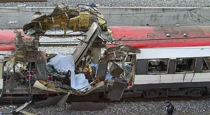 Atentando a trem em Madrid em 2004 matou 191 pessoas. Os 18 envolvidos condenados receberam penas quem somam 40 mil anos(foto: CHRISTOPHE SIMON/AFP)