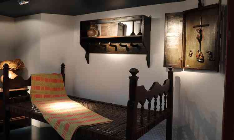 Museu do Oratrio guarda mobilirio do Brasil Colnia 