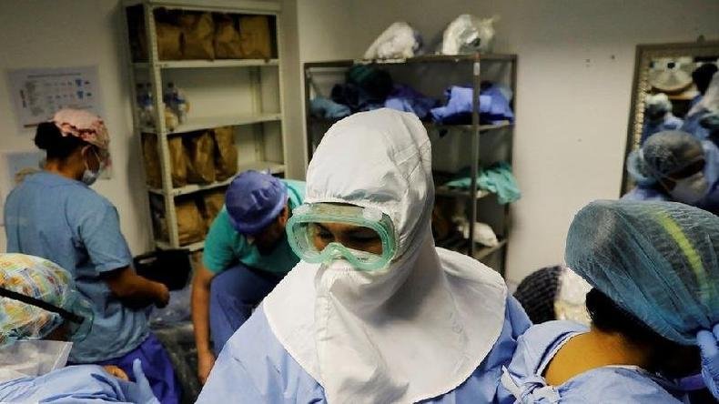 Mulheres s�o 86% dos profissionais de engermagem no Brasil(foto: Carlos Jasso/Reuters)