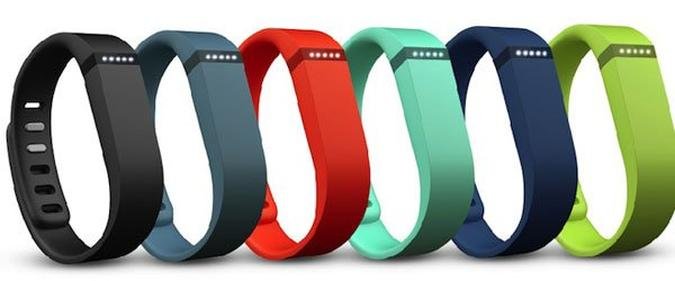 FitBit Flex: Pulseira que monitora os passos e o sono do usuário, indicada para quem deseja ter hábitos saudáveis fazendo exercícios (foto: FITIBIT/DIVULGAÇÃO) FitBit Flex: Pulseira que monitora os passos e o sono do usuário, indicada para quem deseja ter hábitos saudáveis fazendo exercícios (foto: FITIBIT/DIVULGAÇÃO)