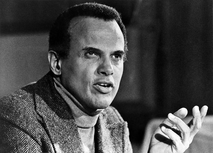 Harry Belafonte em entrevista concedida em Paris, em 1976
