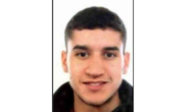 Autoridades procuram o marroquino Youns Abouyaaqoub, de 22 anos