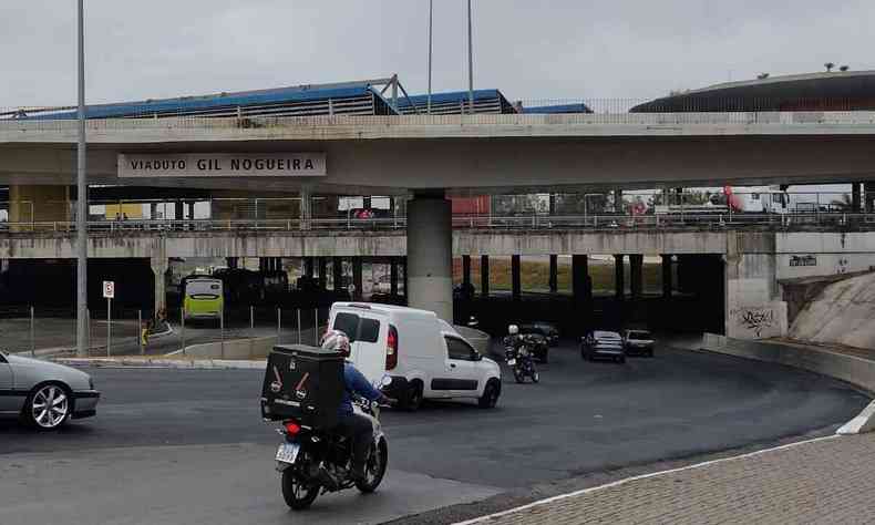 Foto do viaduto que tero as obras