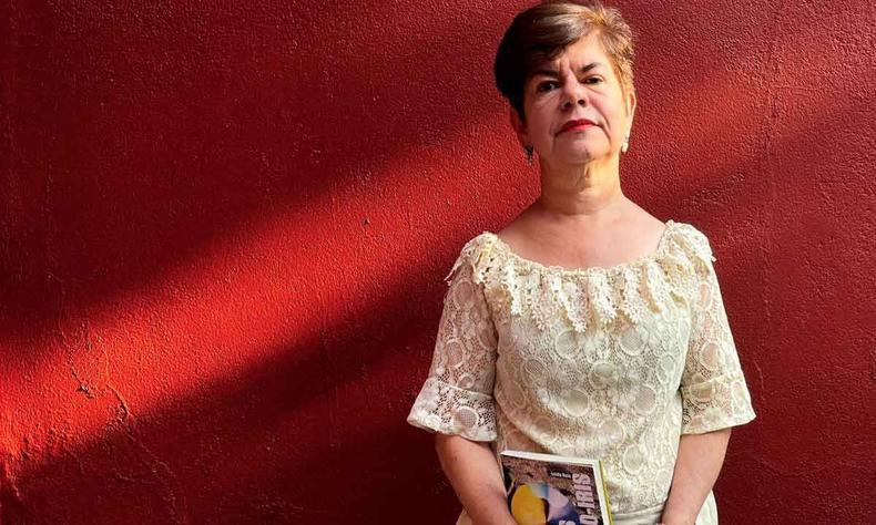 Leida Reis, Escritora e editora