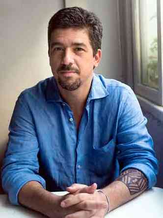 Gustavo Pacheco, organizador do livro 'A dama de branco'