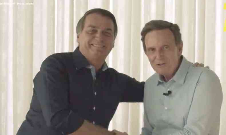 Bolsonaro gravou um vdeo para a campanha de Crivella. Na TV, a imagem foi utilizada diversas vezes(foto: Campanha eleitoral Marcelo Crivella/Reproduo)