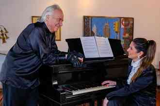 Maestro Joo Carlos Martins e Carol Paiffer unem arte e empreendedorismo