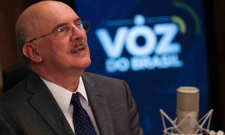 Ministro da Educao em entrevista para a Voz do Brasil