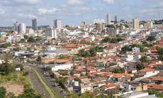 ARAX - Regio: Alto Paranaba Populao: 110 mil habitantes rea: 1.167,84 km Densidade demogrfica: 80,22 hab/km IDH (2010): 0,772 (foto: Beto Novaes/EM/DA Press)