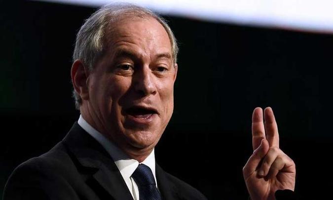 Ciro Gomes: convenção do PDT está marcada para o dia 20, quando deve ser anunciado o vice da chapa presidencial e a aliança com o PSB (foto: Evaristo Sá/AFP ) Ciro Gomes: convenção do PDT está marcada para o dia 20, quando deve ser anunciado o vice da chapa presidencial e a aliança com o PSB (foto: Evaristo Sá/AFP )