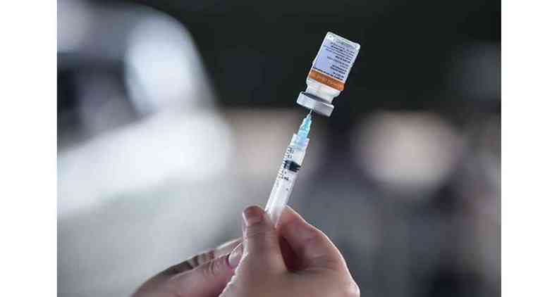 A Regional de Sade Tringulo Sul j recebeu mais de 60 mil doses de vacinas contra a COVID-19(foto: Prefeitura de Uberaba/Divulgao)