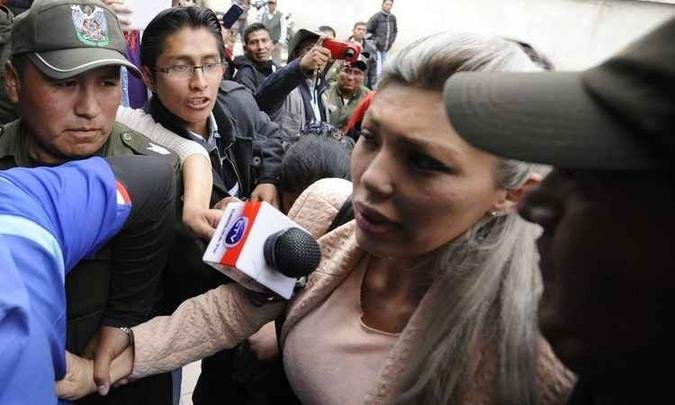 Gabriela Zapata foi presa em fevereiro deste ano acusada de enriquecimento il�cito(foto: AFP PHOTO/JORGE BERNAL - 26/2/2016 )