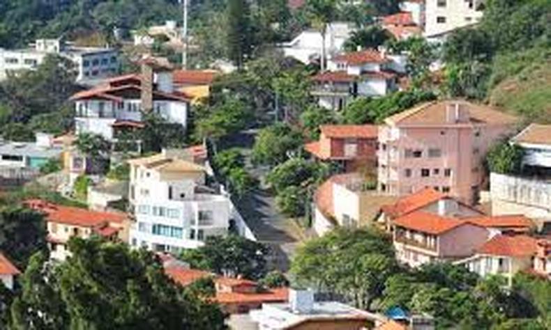 O francs fazia intercmbio em Belo Horizonte e vivia no Mangabeiras