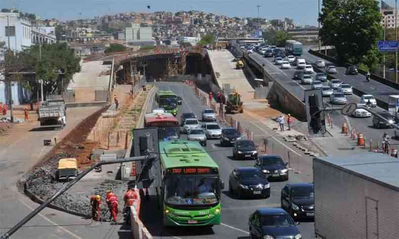 Viaduto do no complexo da Lagoinha deve ficar pronto at o fim do ano(foto: Jair Amaral/EM/DA Press)