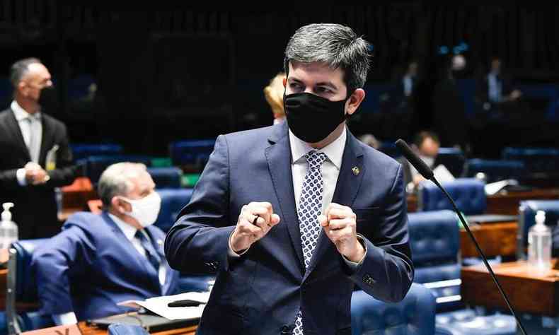 Senador criticou postura de presidente da Cmara aps ameaas de Bolsonaro