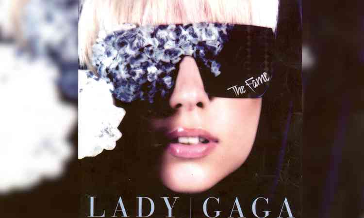 capa do lbum 'The fame' de Lady Gaga