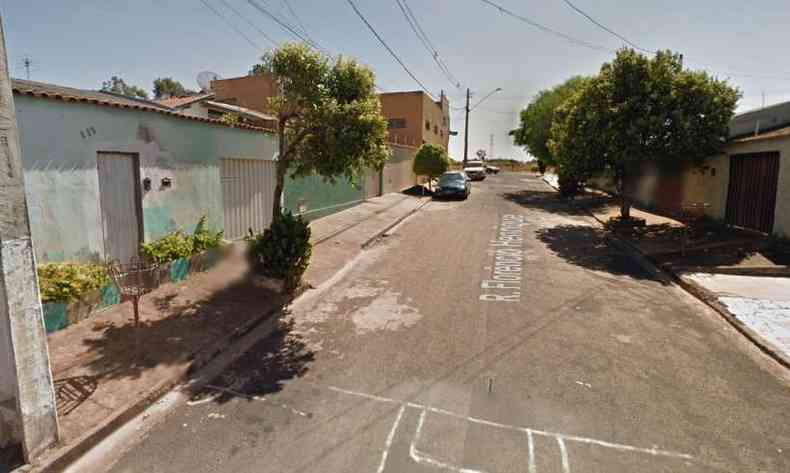 Crime aconteceu no Bairro Beija Flor I, em Uberaba(foto: Google Street View/Reproduo)