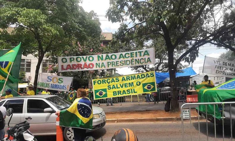 Protesto bolsonarista na Raja Gabaglia, em BH