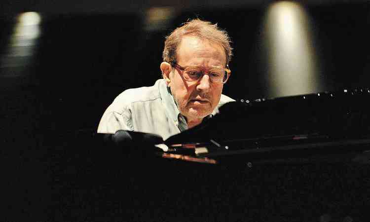 Arthur Moreira Lima toca piano
