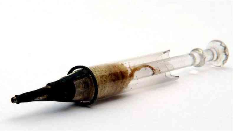 A seringa original de Alexander Wood permitiu aos mdicos estimarem as dosagens(foto: Surgeons%u2019 Hall Museums, RCSED)