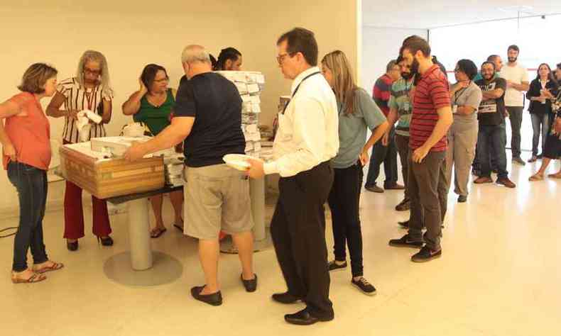 Quatro empresas so cadastradas para fornecer marmitas na Cidade Administrativa, com direito a entrega nos locais de trabalho(foto: Jair Amaral/EM)