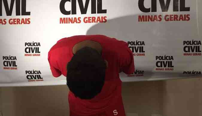 Homem foi apresentado nesta tera-feira pela Polcia Civil(foto: Polcia Civil/Divulgao)