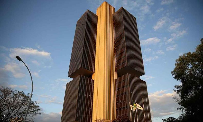 Banco Central reforçou a mensagem de que se manterá vigilante, avaliando se a estratégia de manutenção da taxa básica de juros por período 'suficientemente prolongado' será capaz de assegurar o controle da inflação(foto: Pedro Ladeira/Folhapress) Banco Central