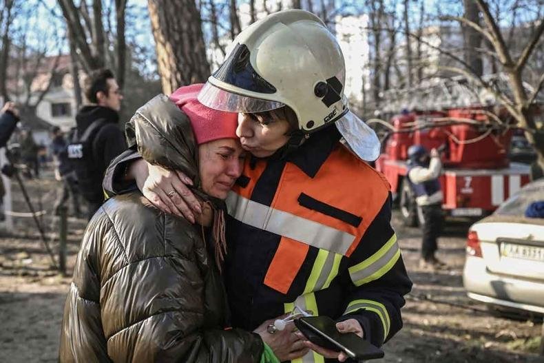 Svitlana Vodolaga, porta-voz do Serviço Civil da Ucrânia para Emergências(foto: Aris Messinis/AFP) A ucraniana Svitlana Vodolaga