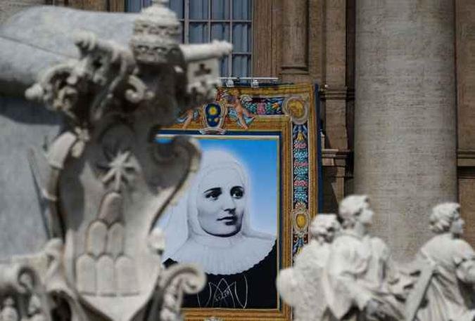 Madre Laura Montoya foi canonizada pelo Papa Francisco(foto: FILIPPO MONTEFORTE / AFP) Madre Laura Montoya foi canonizada pelo Papa Francisco(foto: FILIPPO MONTEFORTE / AFP)