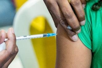 Vacina da dengue do Butantan: casos graves investigados ocorreram entre profissionais de sa�de; monitoramento � refor�ado