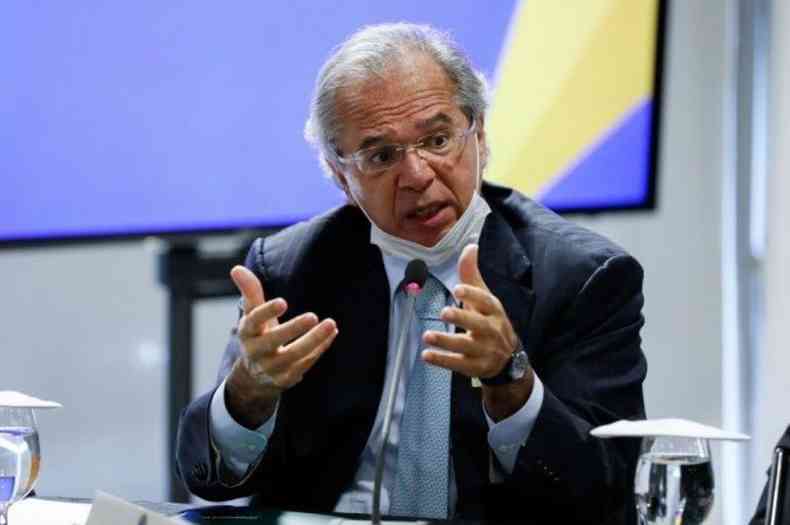 Ministro Paulo Guedes disse que recomendou no pagamento do 13 do Bolsa Famlia(foto: Isac Nobrega/PR)